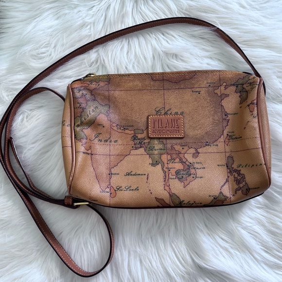 Vintage Alviero Martini 1a Classe Geo Map Italian Bag - Picture 4 of 13